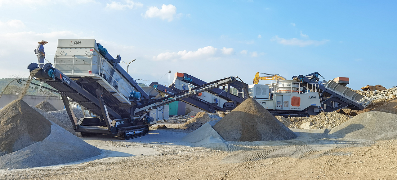 Filter Bag Selection for Sand Making Machines and Mobile Crushing Station Dust Collectors